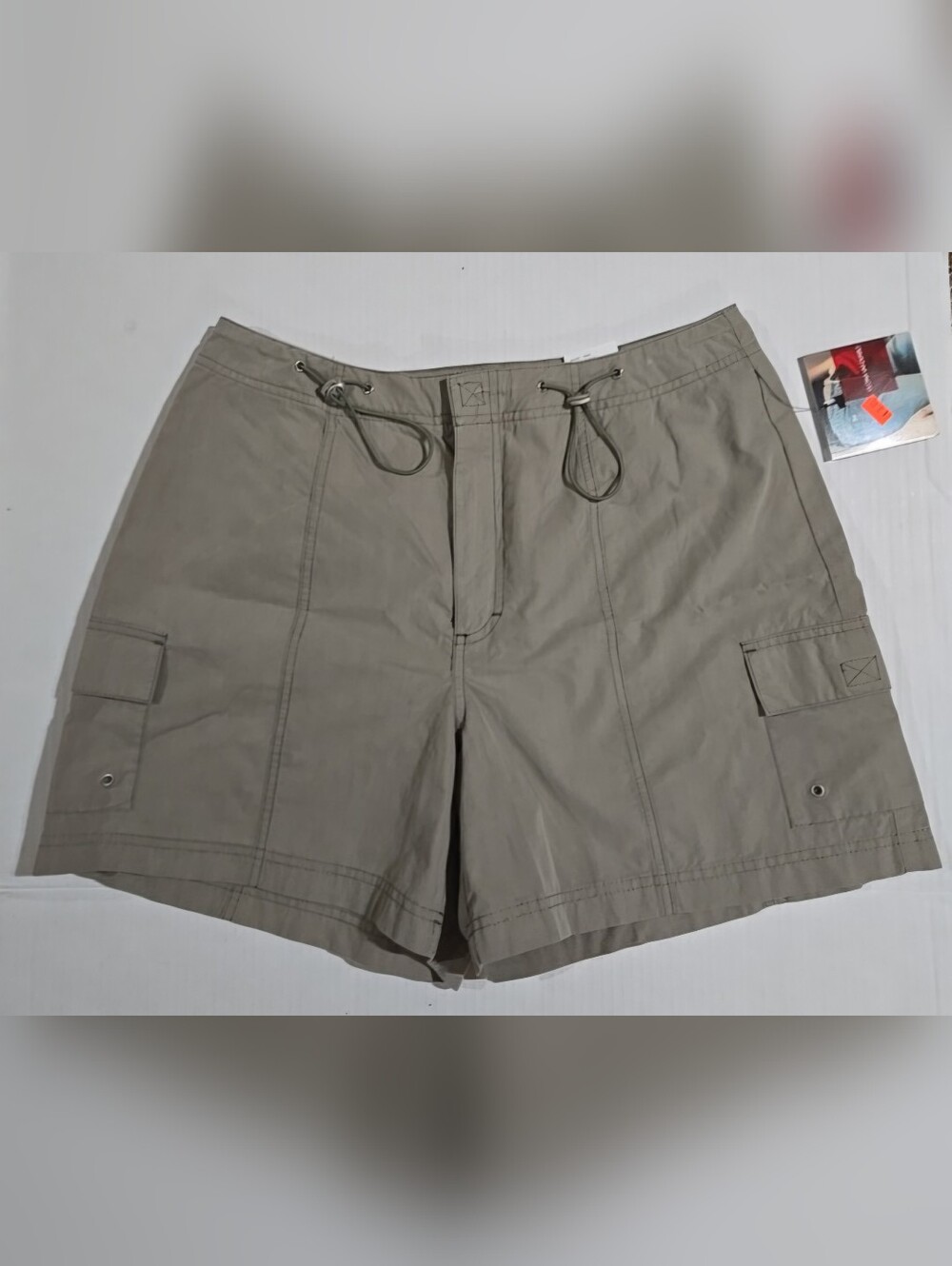 Gloria Vanderbilt Women's Cargo Shorts in Seagrass